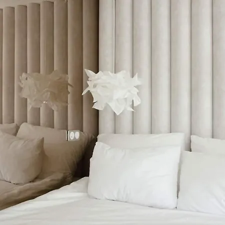 Platan Tower - White Loft Appartement *